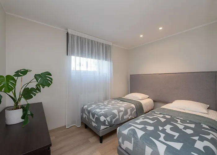 Roosikrantsi * Reval